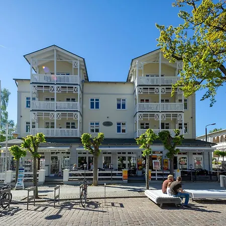 Seerose - 01 Sellin (Rugen)