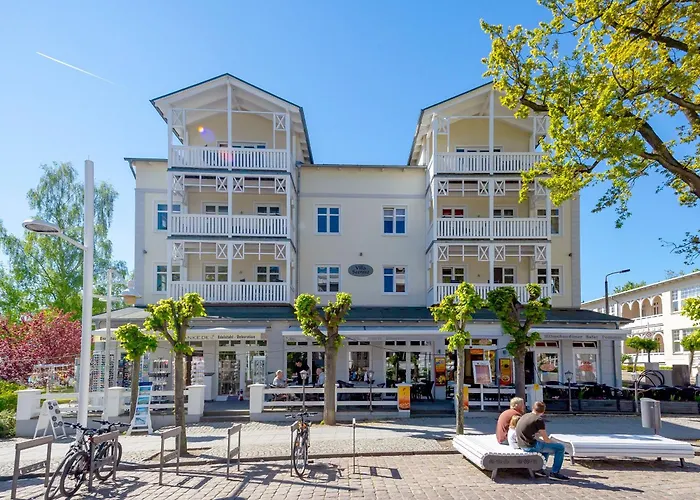 Seerose - 01 * Sellin (Rugen)